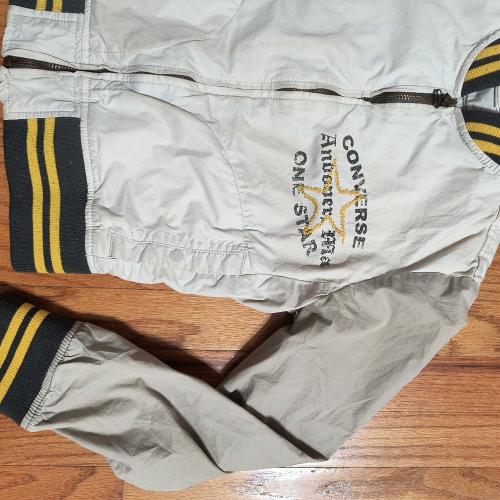 3/$10⭐ Converse One-Star crop bomber varsity jacket, wmn small, off-white/brown - Picture 3 of 14